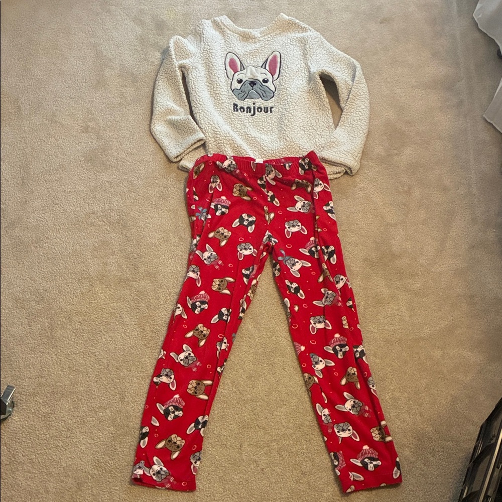 Secret Treasures Cream and Red Pajama Set